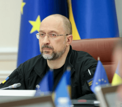 Уряд створив посади заступників із відновлення у 8 міністерствах та 12 регіонах, — Денис Шмигаль